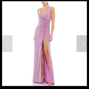 Mac Duggal 26513 V-Neck Ruched Stretch Jersey Gown Dress size 4